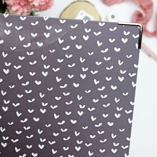 Carpeta 9×12″ Corazones de Alúa Cid