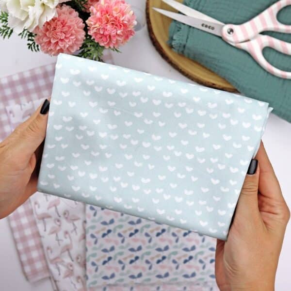 Tela Corazones Ohana 50x70cm. Alúa Cid