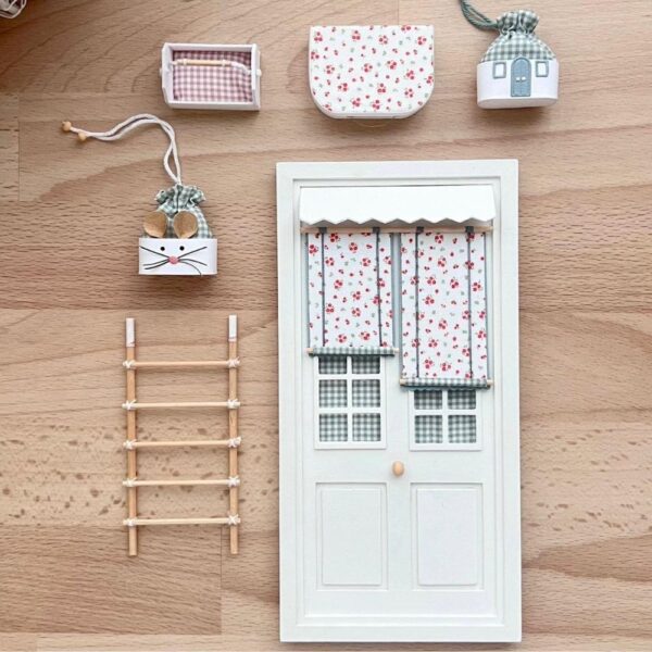 Taller Puertas, Lola Scrap
